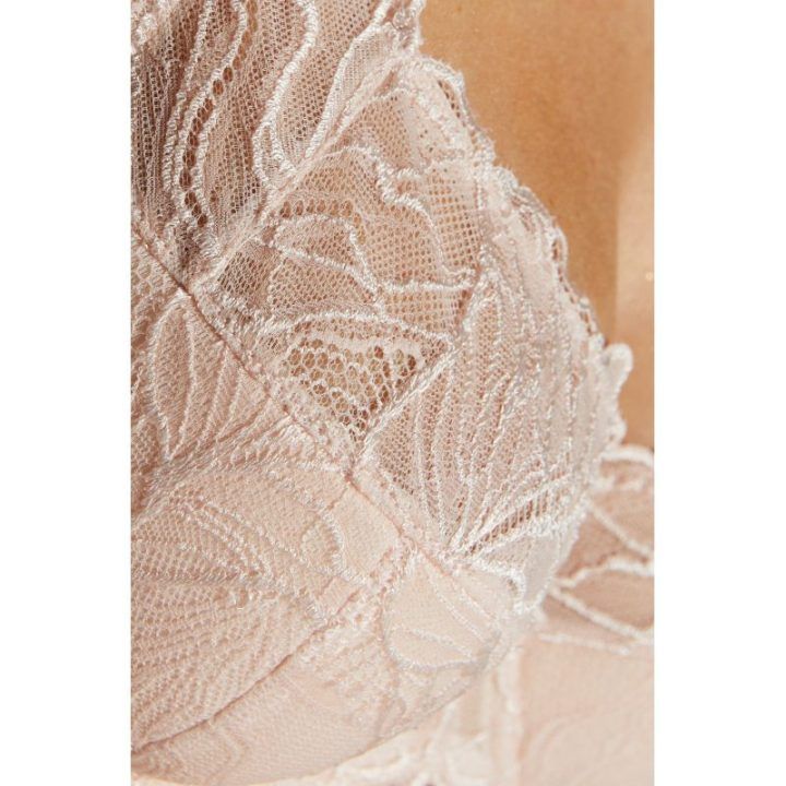 Pusiau paminkštinta nėriniuota liemenėlė Femme