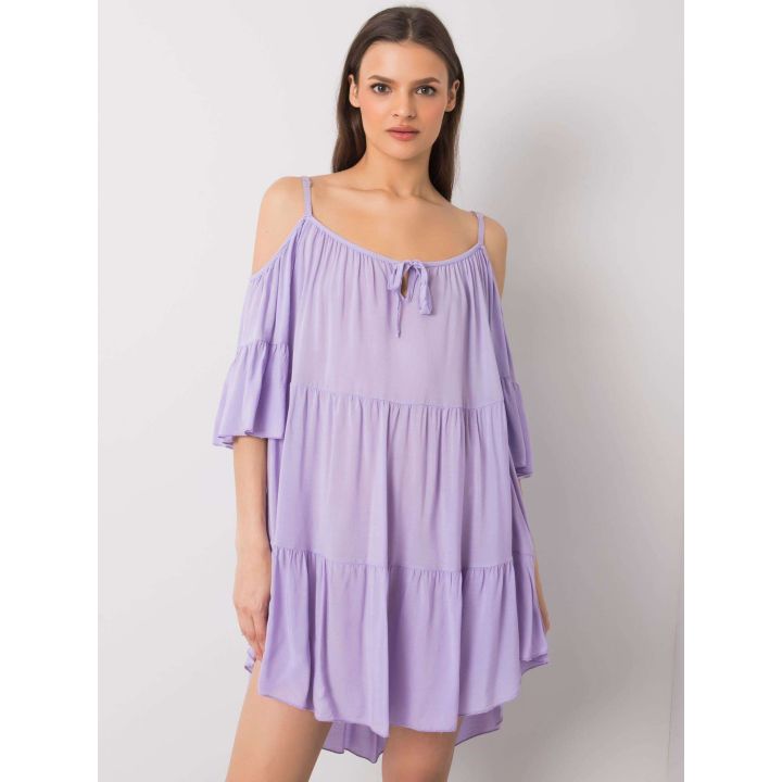Šviesiai violetinės spalvos suknelė