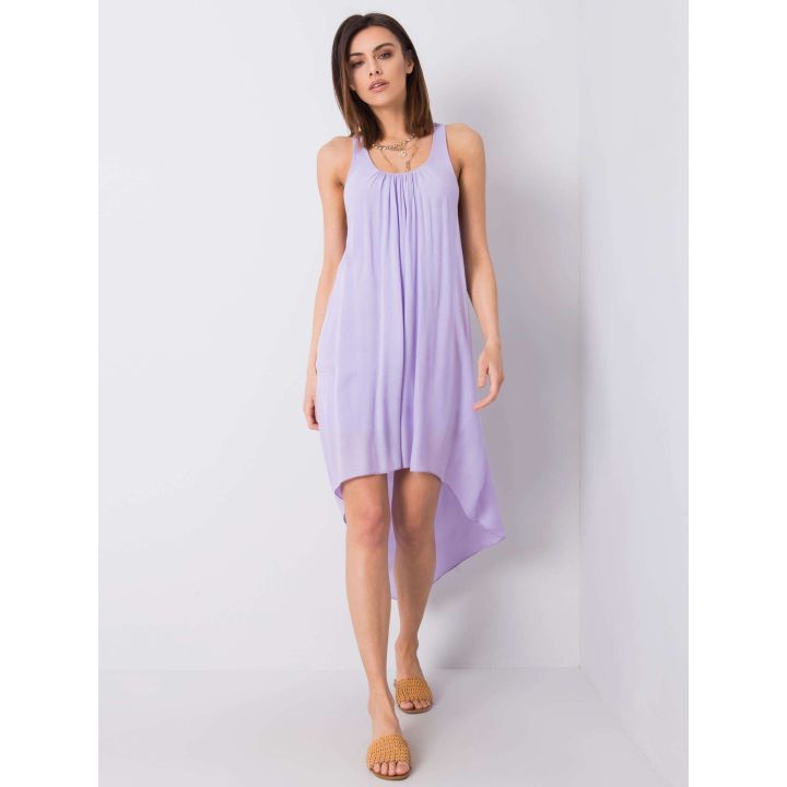 Šviesiai violetinės spalvos suknelė