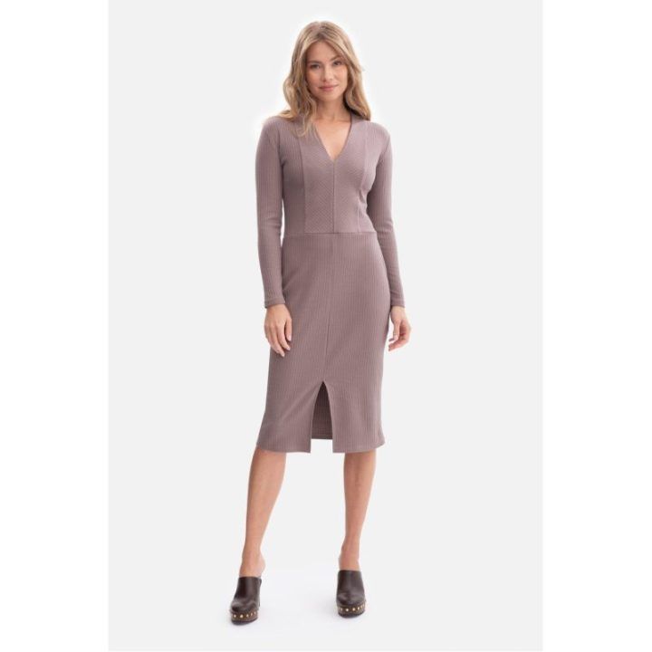 Megzta suknelė moterims su skeltuku