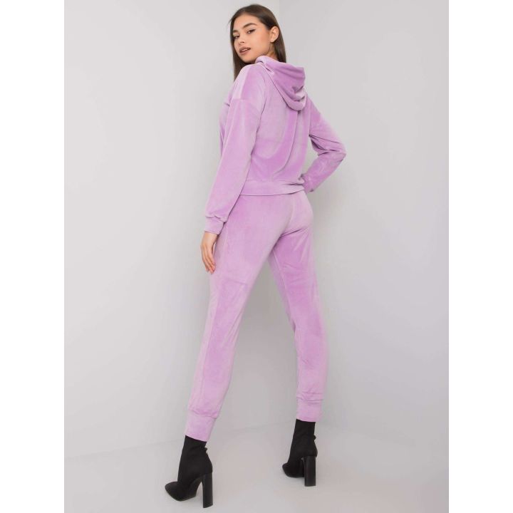 Šviesiai violetinės spalvos rinkinys