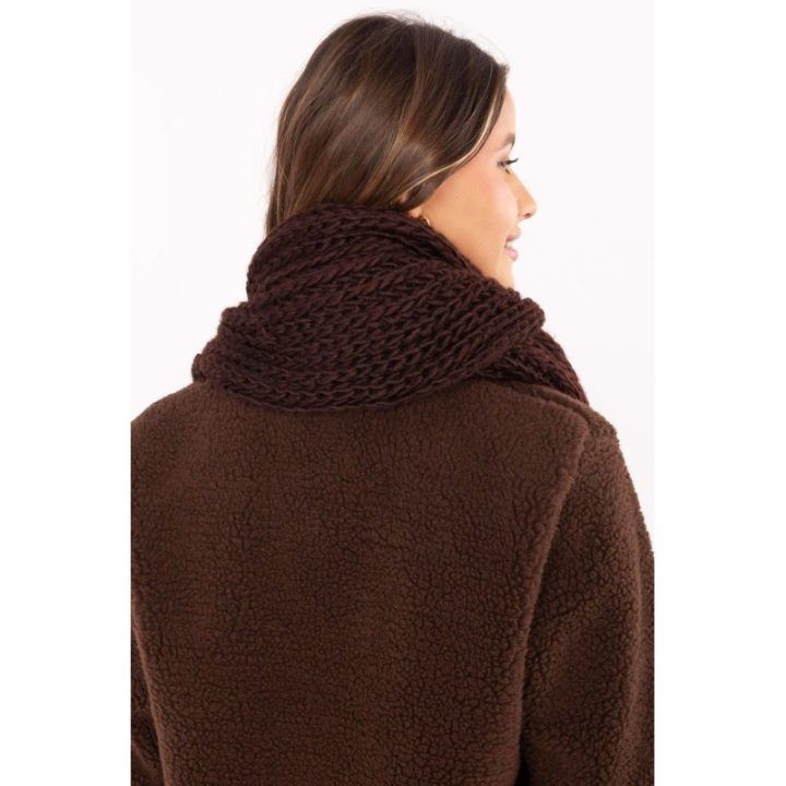 Šalikas AT 220394 pilkas – elegantiškas pasirinkimas