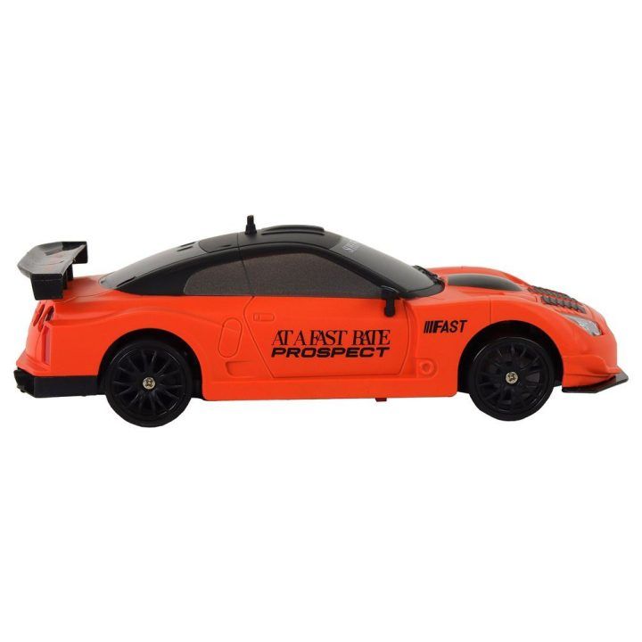 Žaislinis automobilis su pulteliu 1:24 keičiami ratai – greičiui ir linksmiems nuotykiams