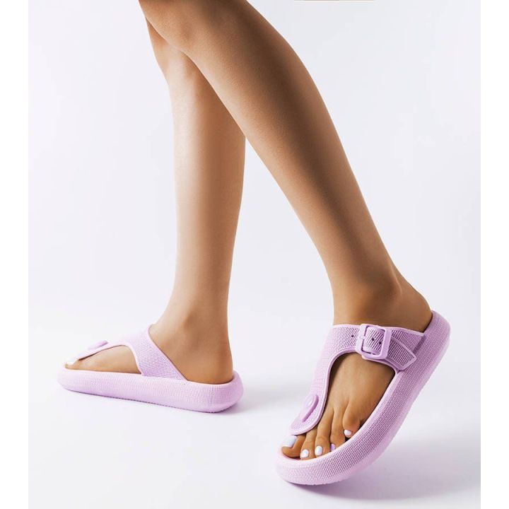 violetinės platforminės šlepetės
