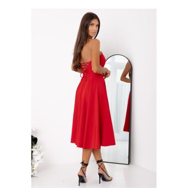 Elegantiška vakarinė suknelė be petnešėlių With You – šventinis įvaizdis