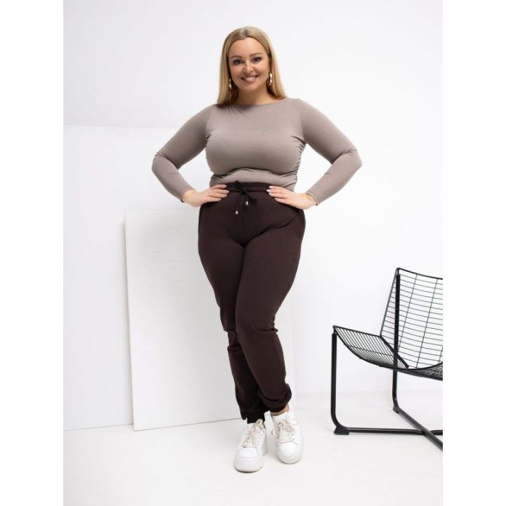 Sportinės kelnės moterims plus size tamsiai rudos spalvos