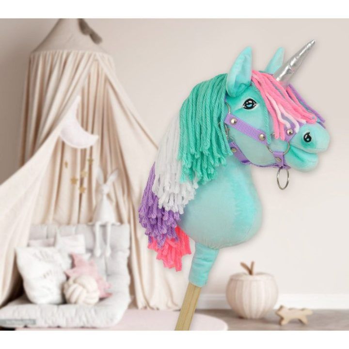 Hobby Horse vienaragis lazdoje su spalvota karčiene ir sidabriniu ragu