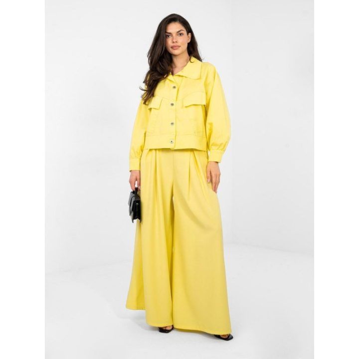 Moteriška oversize geltona striukė