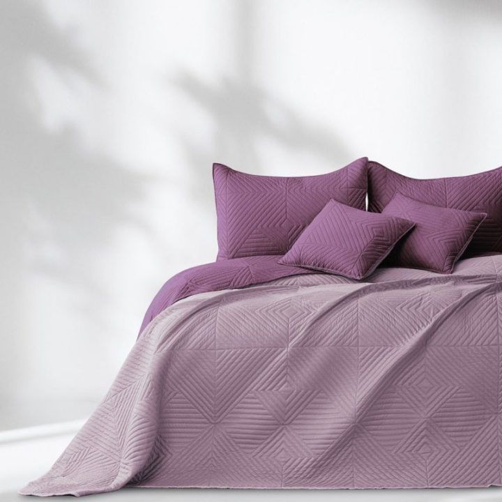 Lovatiesė 200 × 220 cm, violetinės spalvos