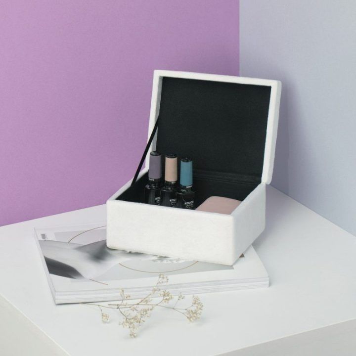 Balta papuošalų dėžutė AH Lashes 14×9 cm