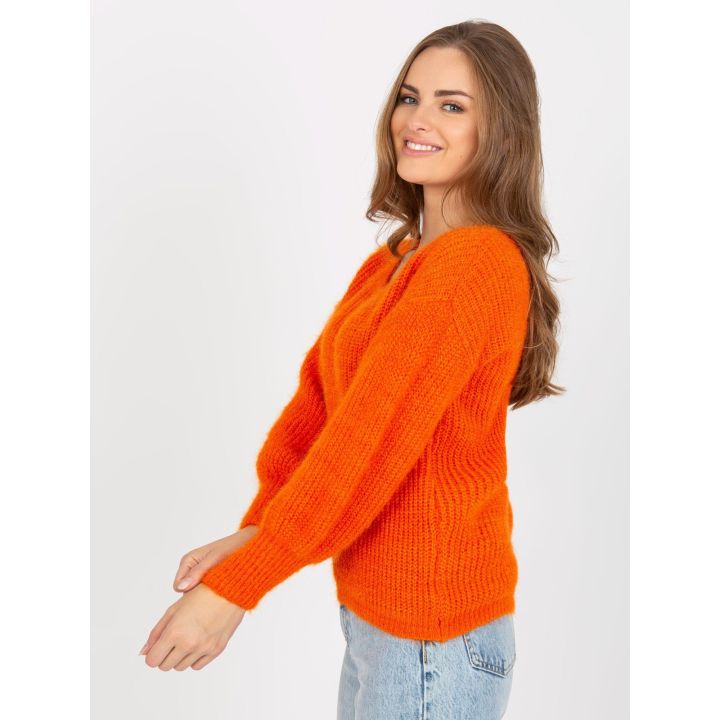 Oranžinis megztinis