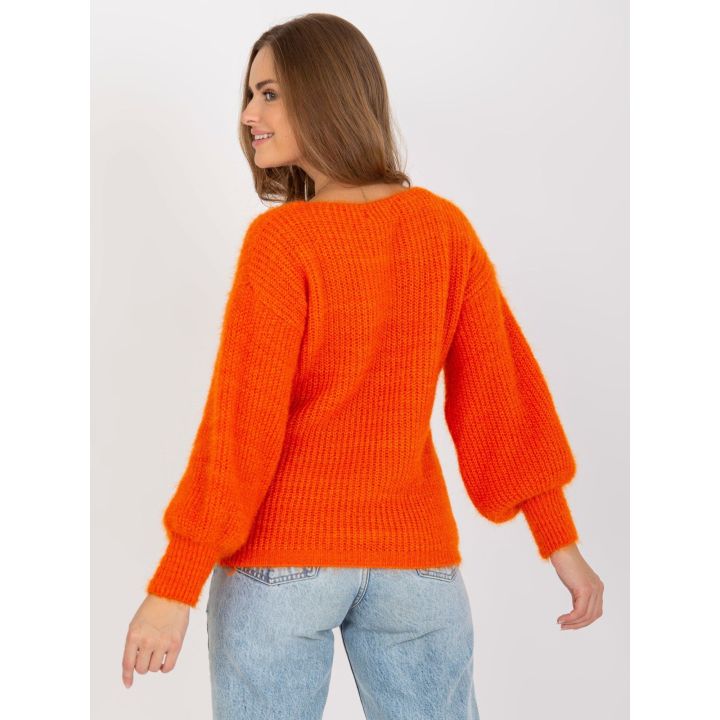 Oranžinis megztinis