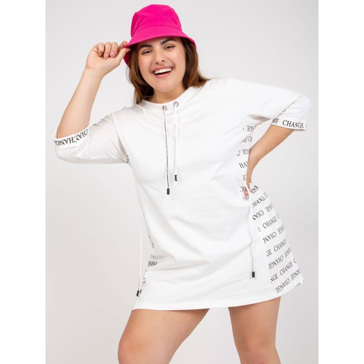 Balta suknelė