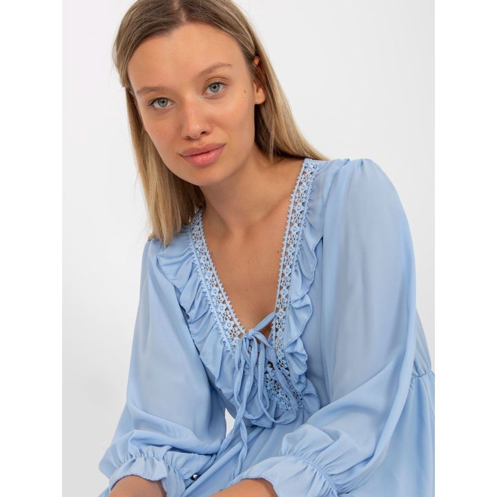 Suknelė šviesiai mėlyna