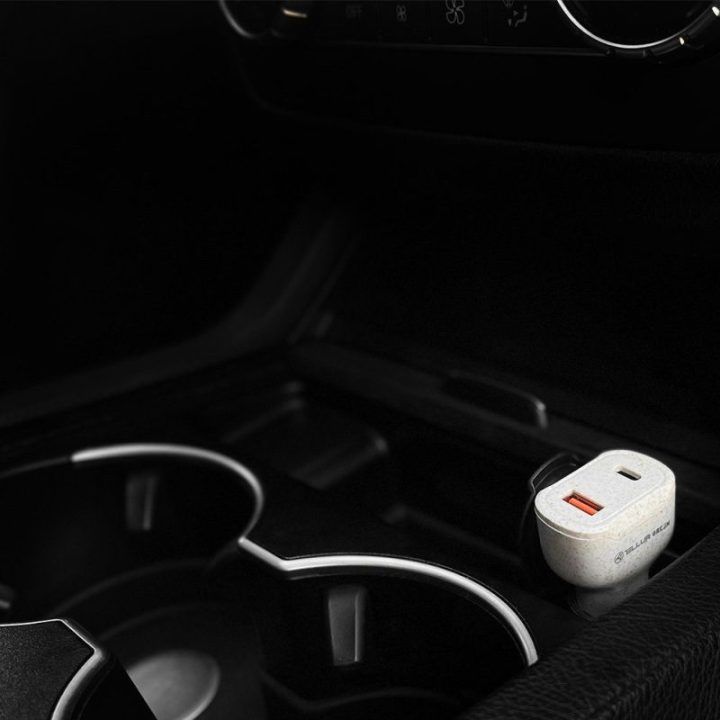 Kreminis automobilinis pakrovėjas 36W, 6A su PD ir QC3.0