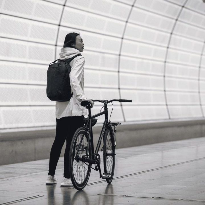 Thule Tact 16L juoda kuprinė