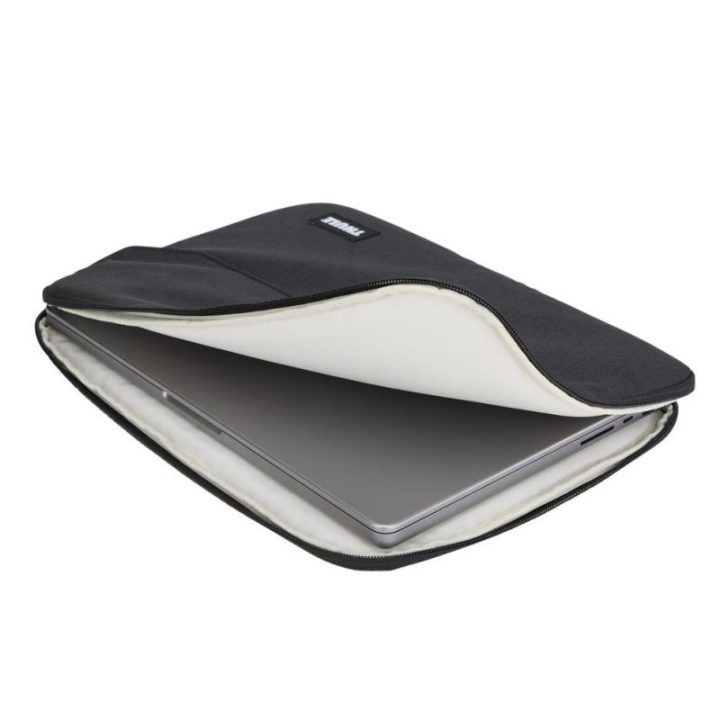 Juodas 14 colių MacBook Pro dėklas
