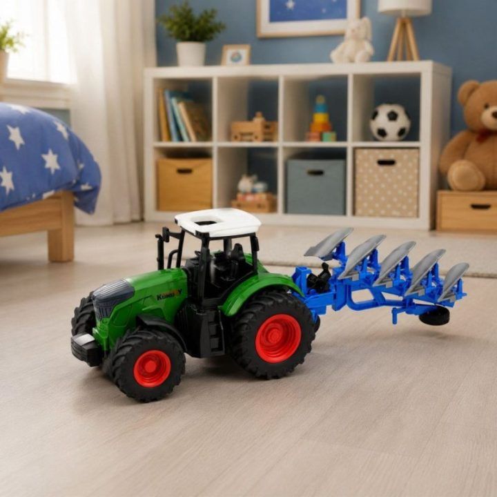 Žalias žaislinis traktorius su dviejų plūgų prikabinimu, 1:24
