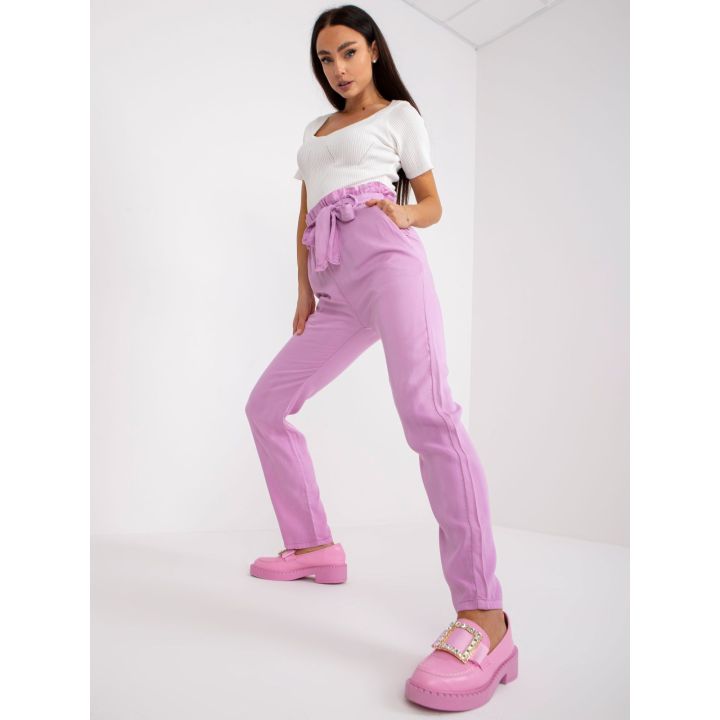 Kelnės šviesiai violetinės spalvos