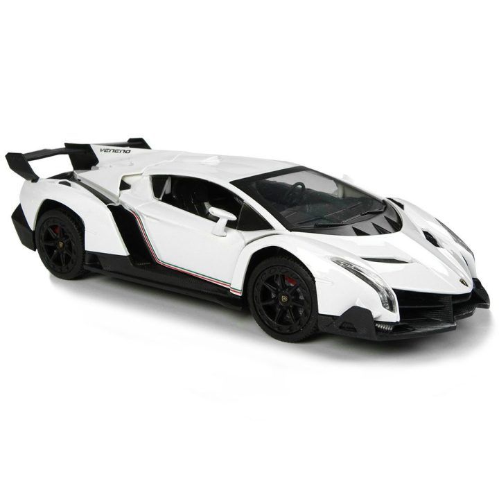 Baltas nuotoliniu būdu valdomas sportinis automobilis Lamborghini Veneno 1:24