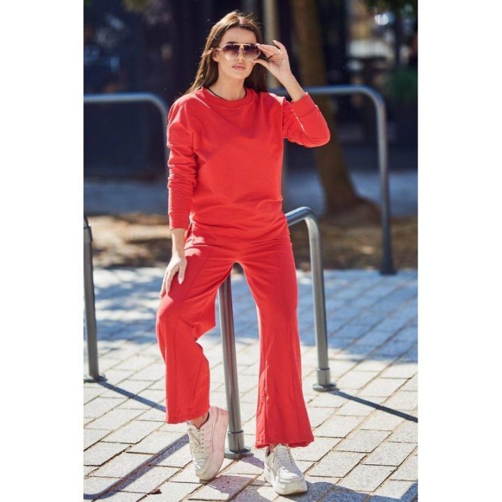 Moteriškas komplektas su džemperiu ir plačiomis kelnėmis, raudonos spalvos