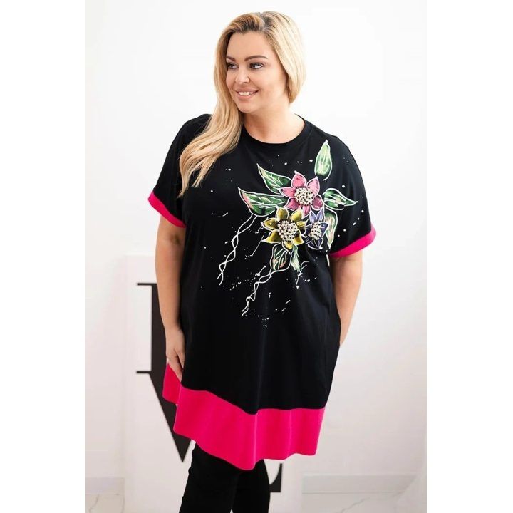 Moteriška Plus Size tunika su gėlių raštu ir dekoratyviniais perlais, fuksijos spalvos