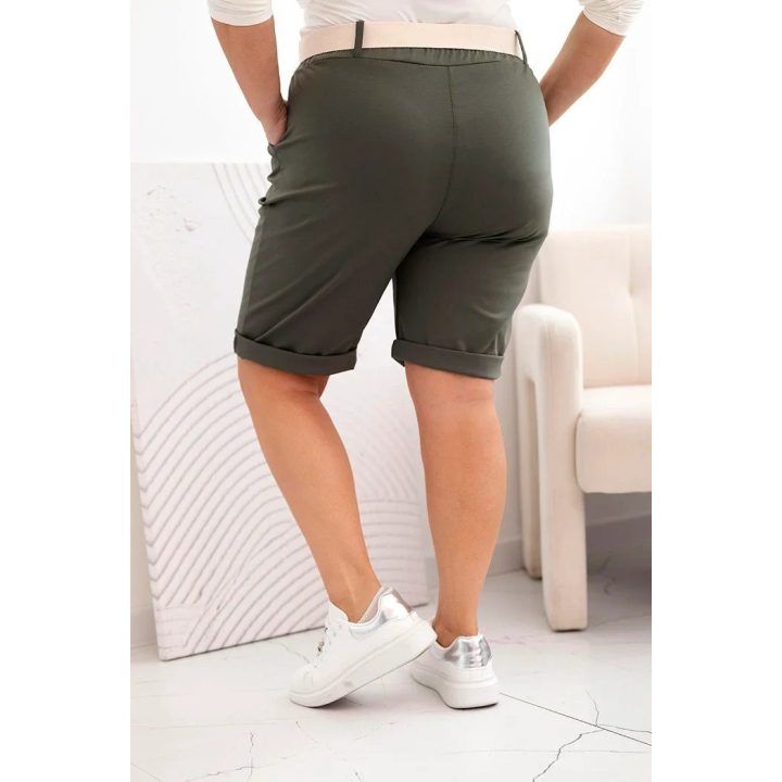 Moteriški Plus Size šortai su diržu, chaki spalvos
