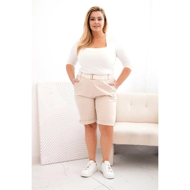 Moteriški Plus Size šortai su diržu, šviesiai smėlio spalvos