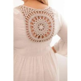 Moteriška Plus Size viskozinė suknelė su ažūrine nugaros detale, smėlio spalvos