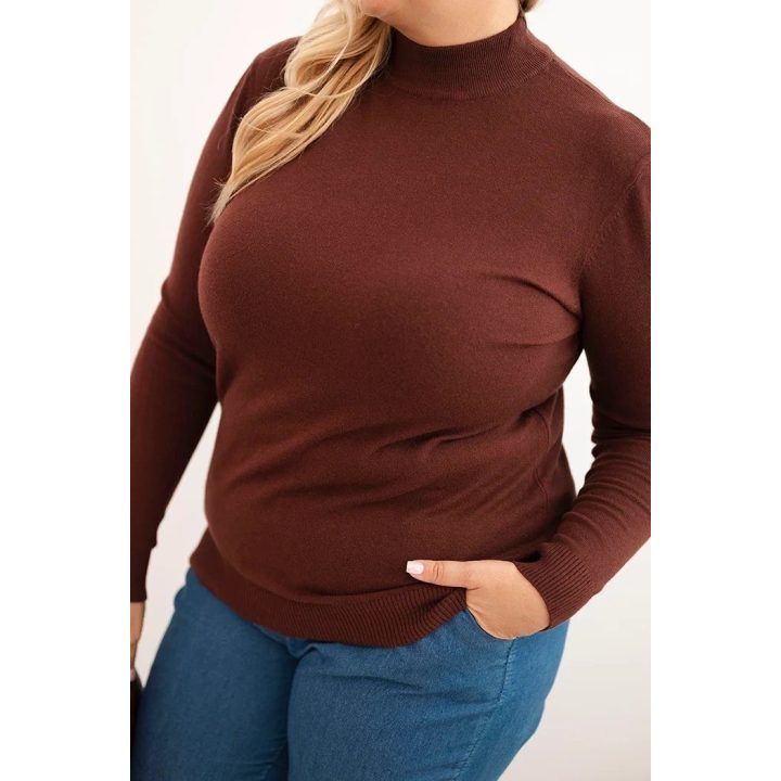Moteriškas Plus Size megztinis su viskoze ir golfu, rudas