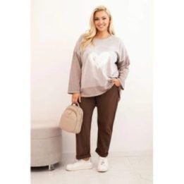 Moteriškas Plus Size džemperis su širdies raštu ir raišteliais, kapučino spalvos
