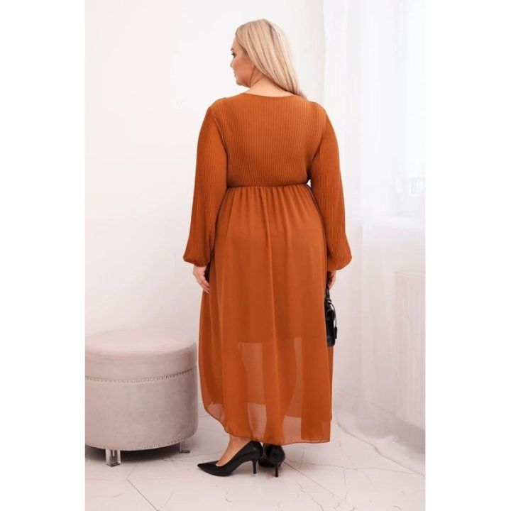 Moteriška Plus Size plisuota suknelė su ilgomis rankovėmis, kapučino spalvos