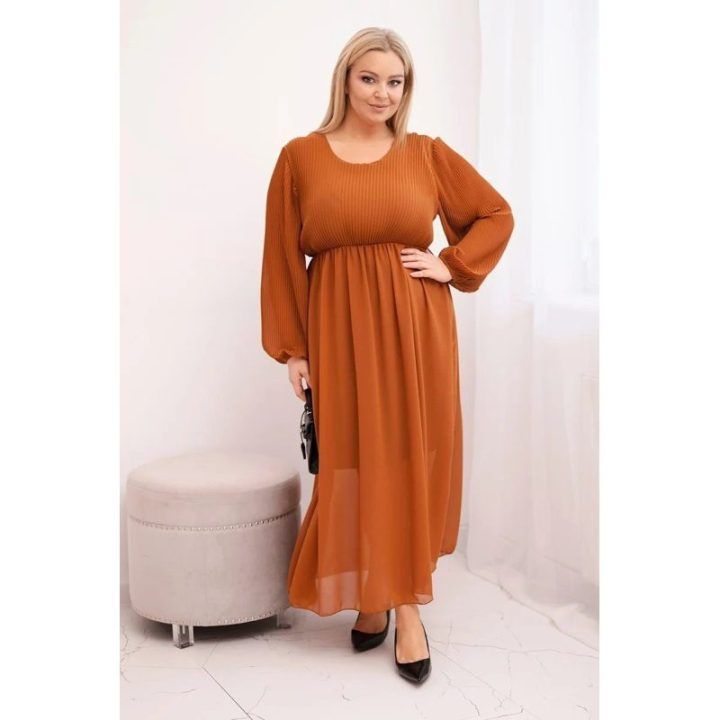 Moteriška Plus Size plisuota suknelė su ilgomis rankovėmis, kapučino spalvos