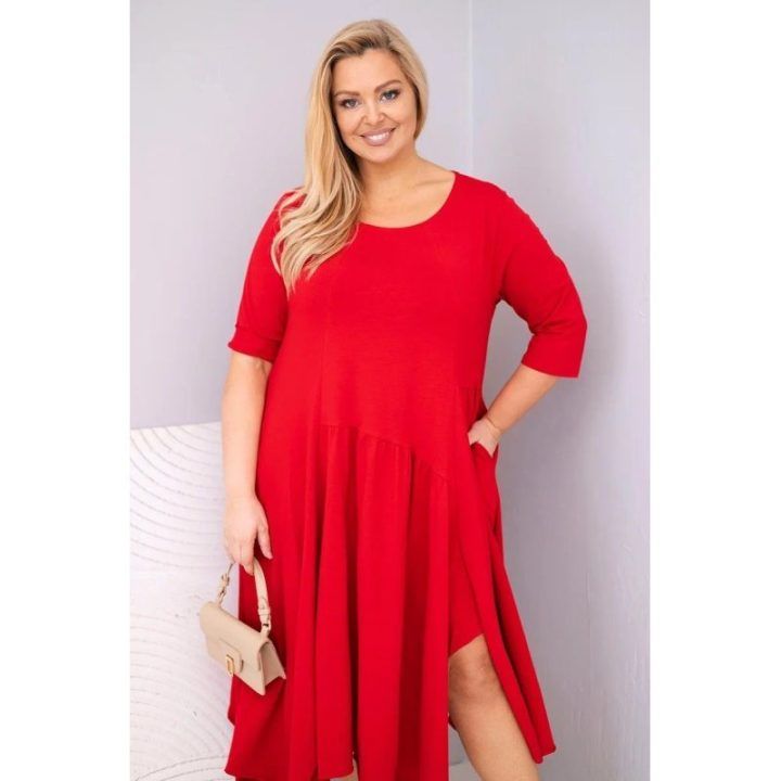 Moteriška Plus Size suknelė su asimetrišku kraštu, raudonos spalvos