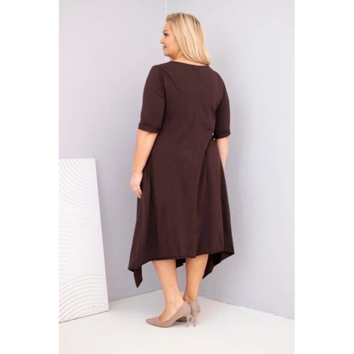 Moteriška Plus Size suknelė su asimetrišku apačios kraštu, ruda