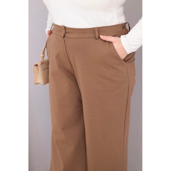 Moteriškos Plus Size kelnės plačiomis klešnėmis ir aukštu liemeniu, šviesiai smėlio spalvos