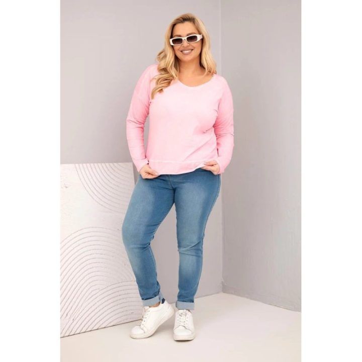 Moteriška Plus Size palaidinė su V formos iškirpte ir ilgesne nugara, šviesiai rožinė