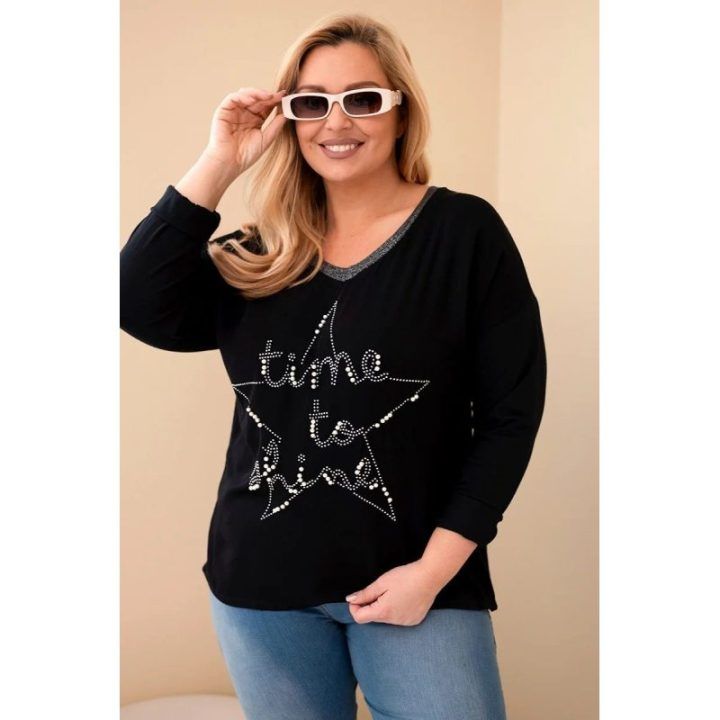 Moteriška Plus Size palaidinė su dekoratyviniu užrašu ir perliukais, juodos spalvos