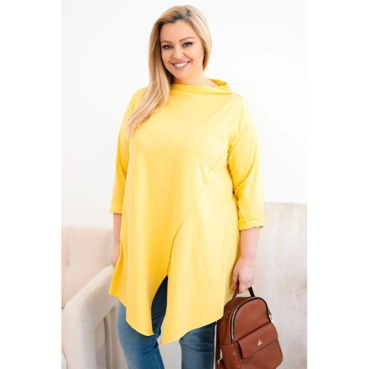 Moteriška Plus Size geltona asimetrinė palaidinė su užriestomis rankovėmis