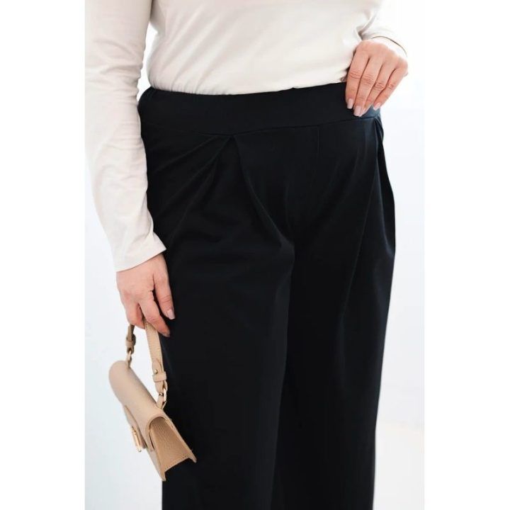 Moteriškos Plus Size plačios kelnės su klostėmis, juodos spalvos