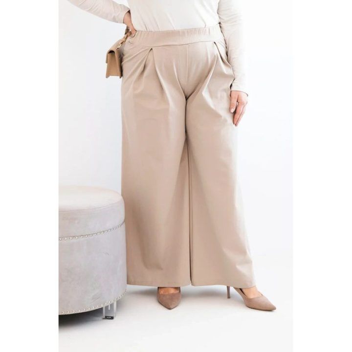 Moteriškos Plus Size kelnės plačiomis klešnėmis ir klostėmis, tamsiai smėlio spalvos
