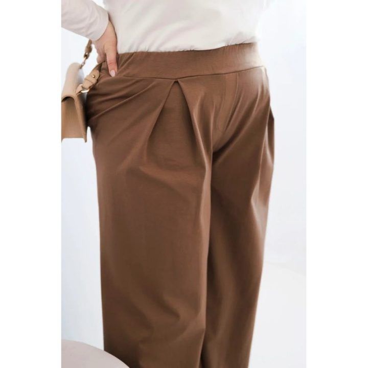 Moteriškos Plus Size plačios kelnės su klostėmis, kapučino spalvos