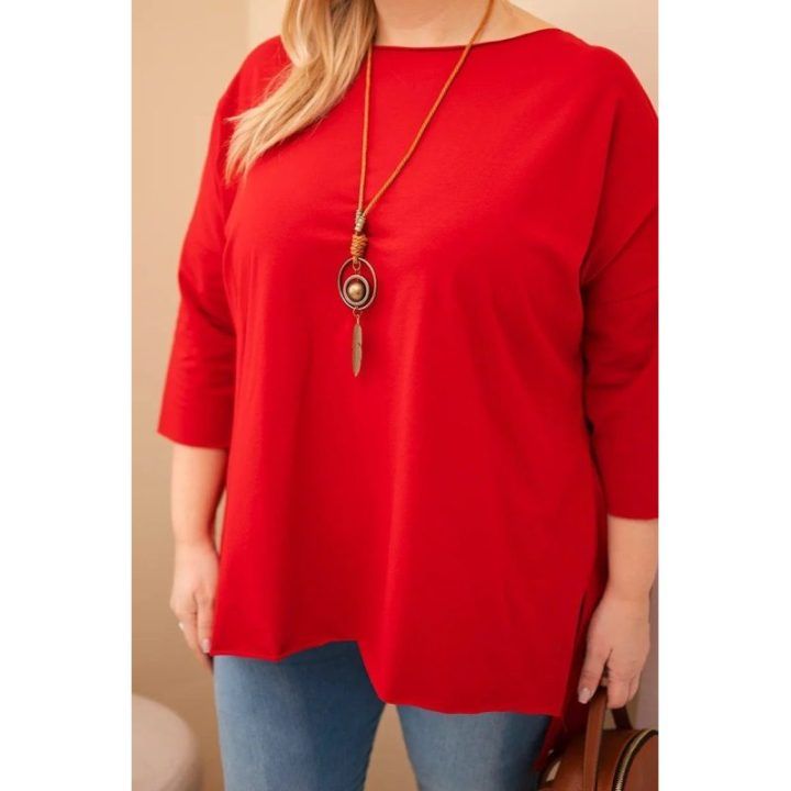 Moteriška Plus Size raudona palaidinė su asimetriniu kirpimu ir vėriniu