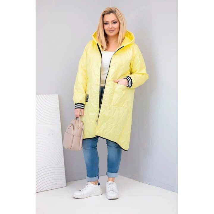 Moteriška Plus Size geltona striukė su gobtuvu ir sportiniais rankogaliais