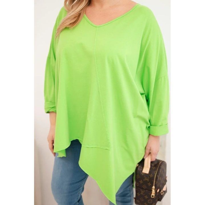 Moteriška Plus Size palaidinė su asimetriniu apačios kirpimu ir V formos iškirpte, šviesiai žalios spalvos