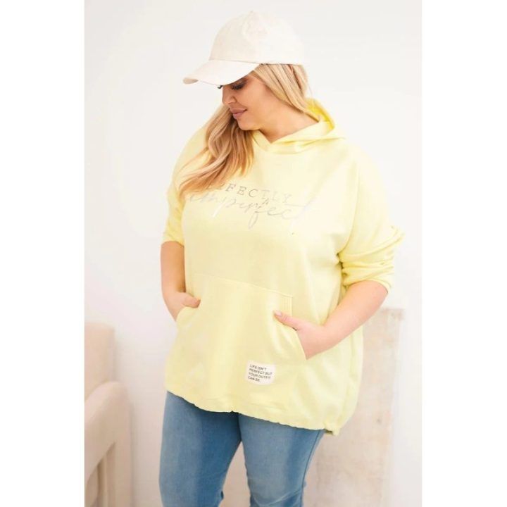 Moteriškas Plus Size geltonas džemperis su gobtuvu ir spauda