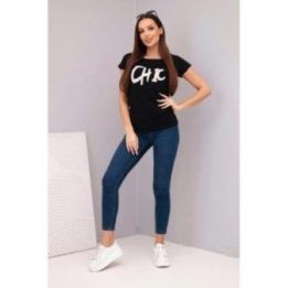 Moteriška palaidinė su CHIC užrašu, juodos spalvos