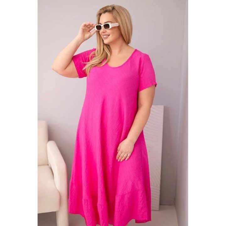 Moteriška Plus Size fuksijos spalvos suknelė su trumpomis rankovėmis ir raukinuku