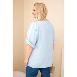 Moteriška Plus Size viskozinė palaidinė su dekoratyvine skarele, mėlynos spalvos