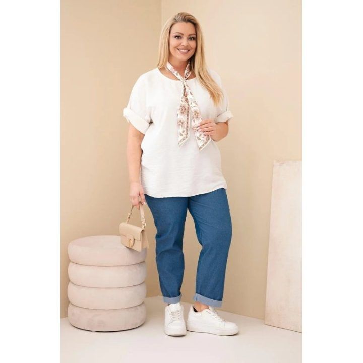 Moteriška Plus Size palaidinė su trumpomis rankovėmis ir dekoratyvine skarele, smėlio spalvos